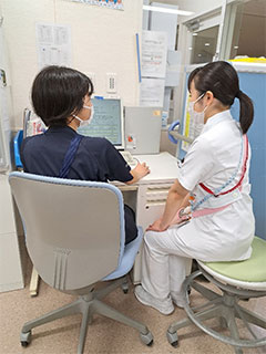 ▲病棟での薬剤師デスクの様子